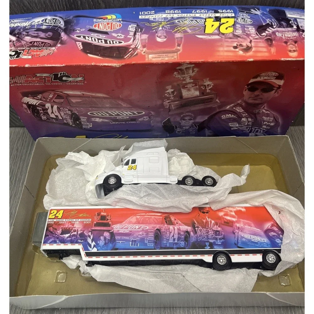 Action Jeff Gordon #24 DuPont Monte Carlo 1:64 Souvenir Rig Set